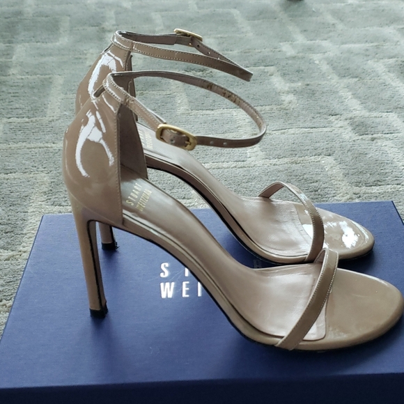 Stuart Weitzman - Picture 3 of 9